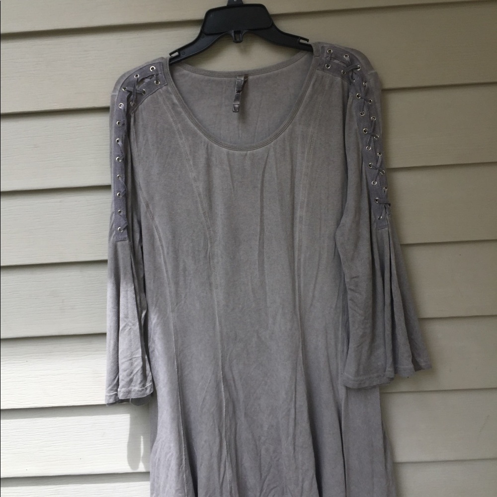 Tunic - Picture 2 of 2